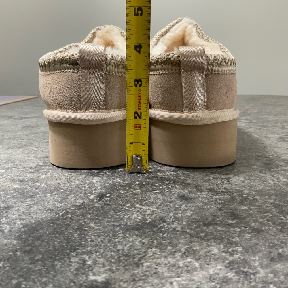 Source Unknown Beige Mules With Fur Lining - image 6